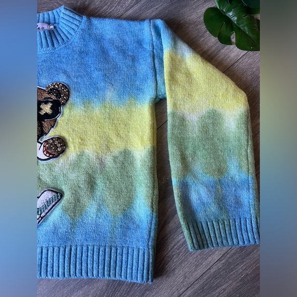 Lola + The Boys Cool Teddy Bear Crystal Sweater in Blue & Green Tie Dye. Size 6 - Picture 4 of 9